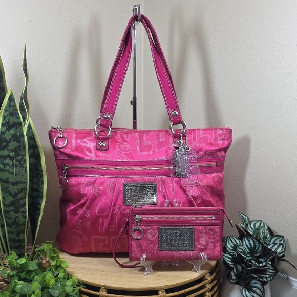 Coach Poppy Story Patch Bag and Matching Wallet